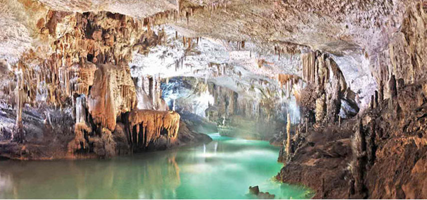 مغارة عين فزة